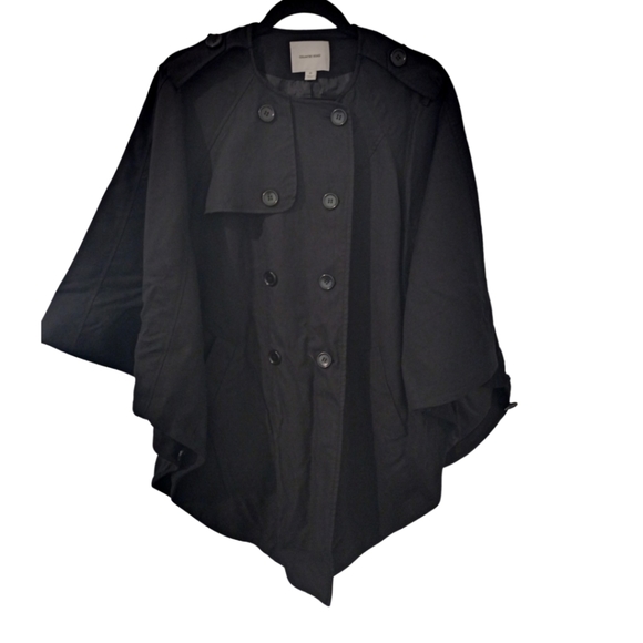 Country Road black button detail cape in size XS - Picture 3 of 11
